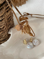 Divine Ripple®︎ Creative pearl  ear ring 539