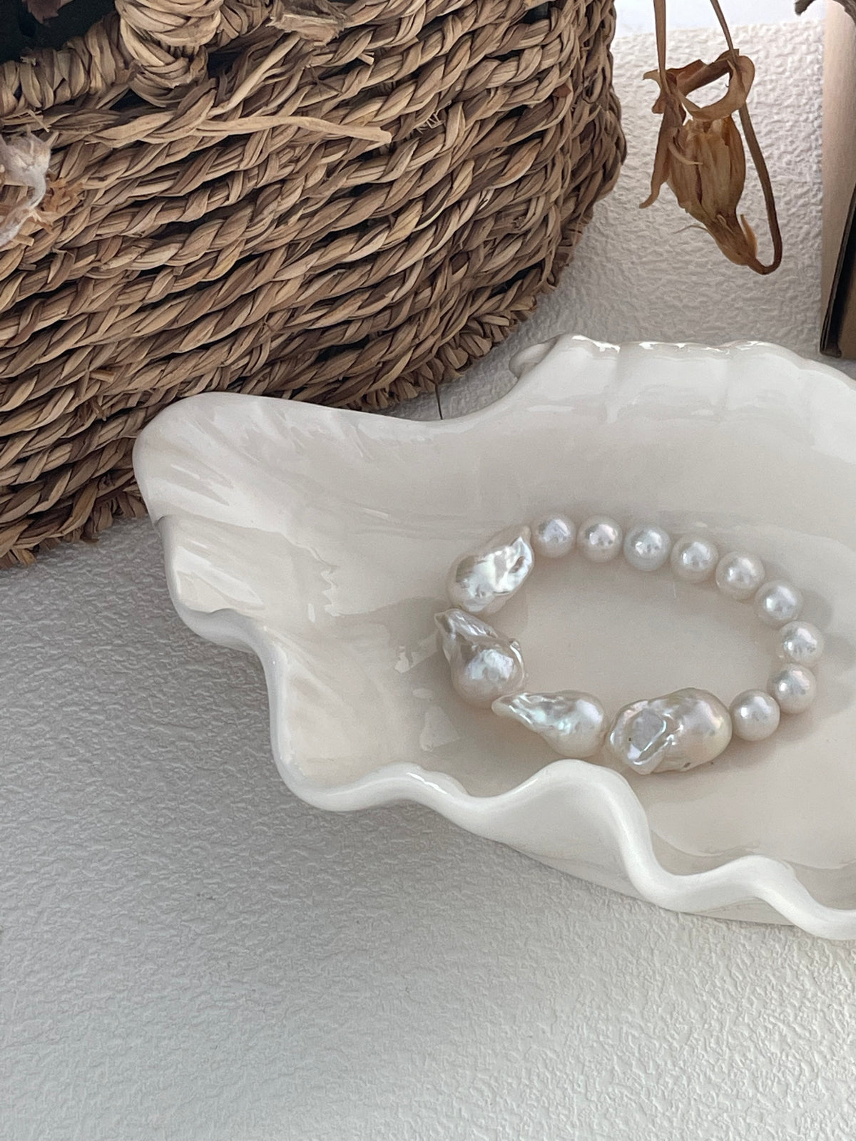 Divine Ripple®︎ Creative pearl bracelet 543