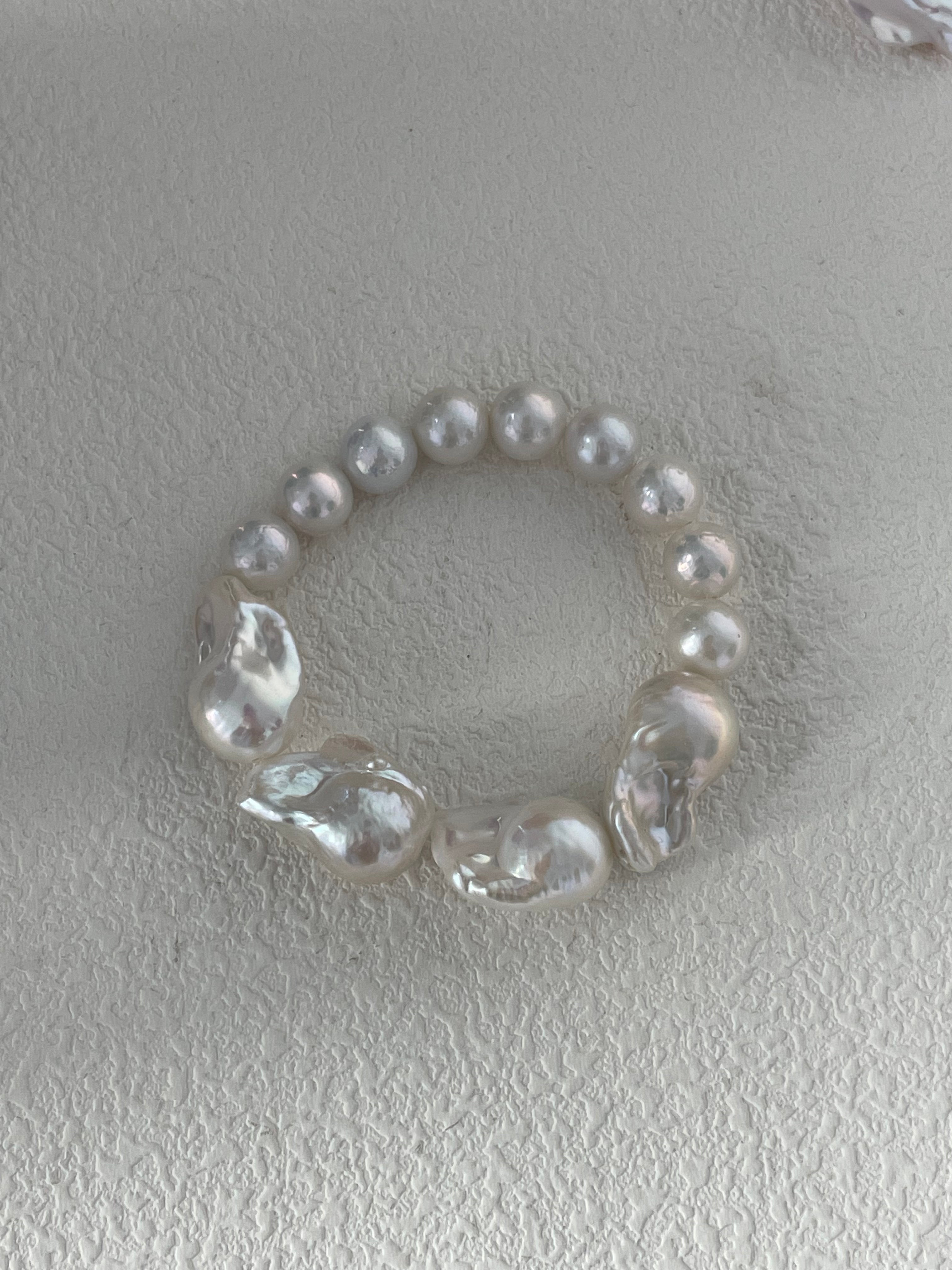 Divine Ripple®︎ Creative pearl bracelet 543