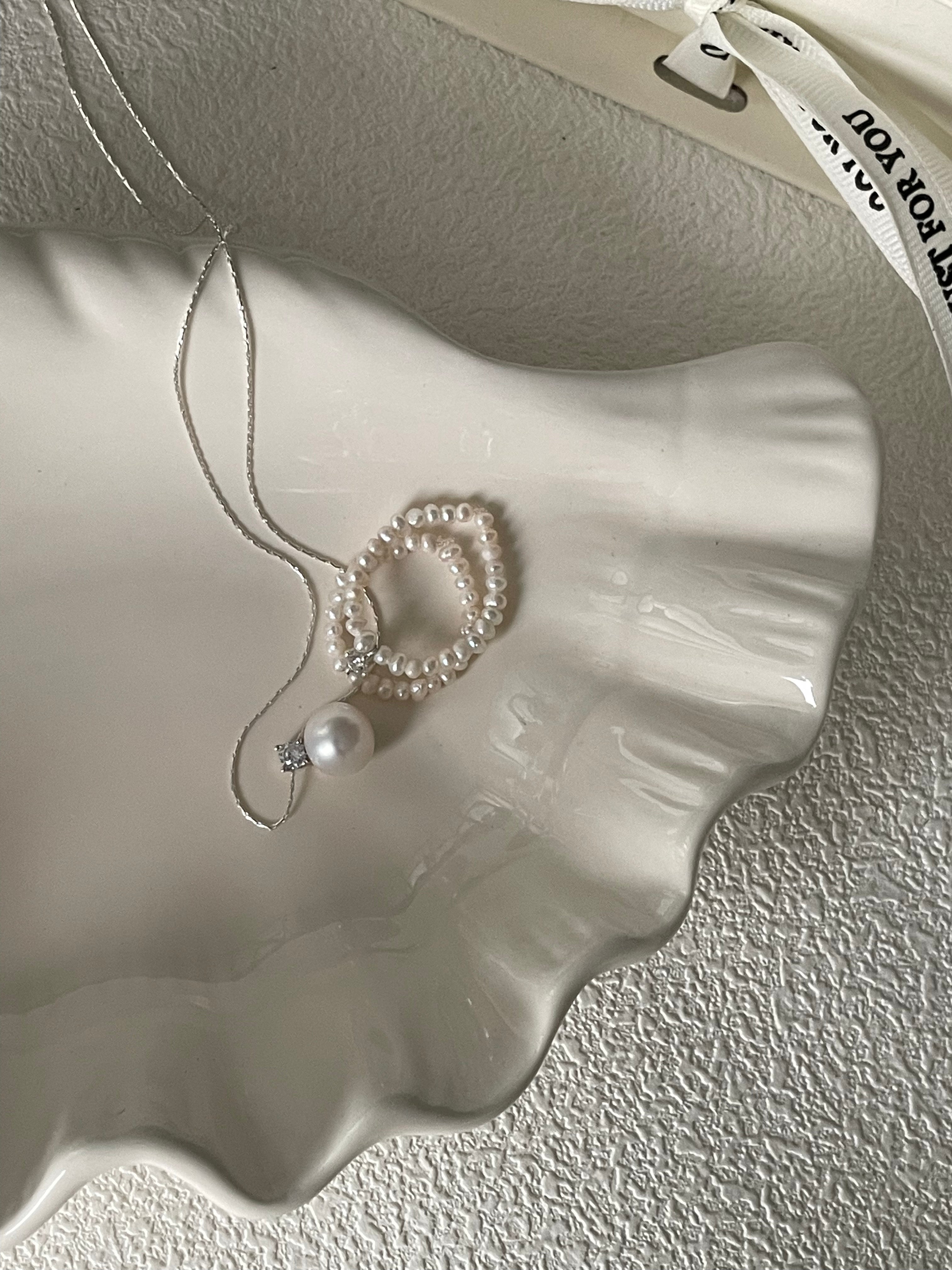 Divine Ripple®︎ Creative pearl ring 566