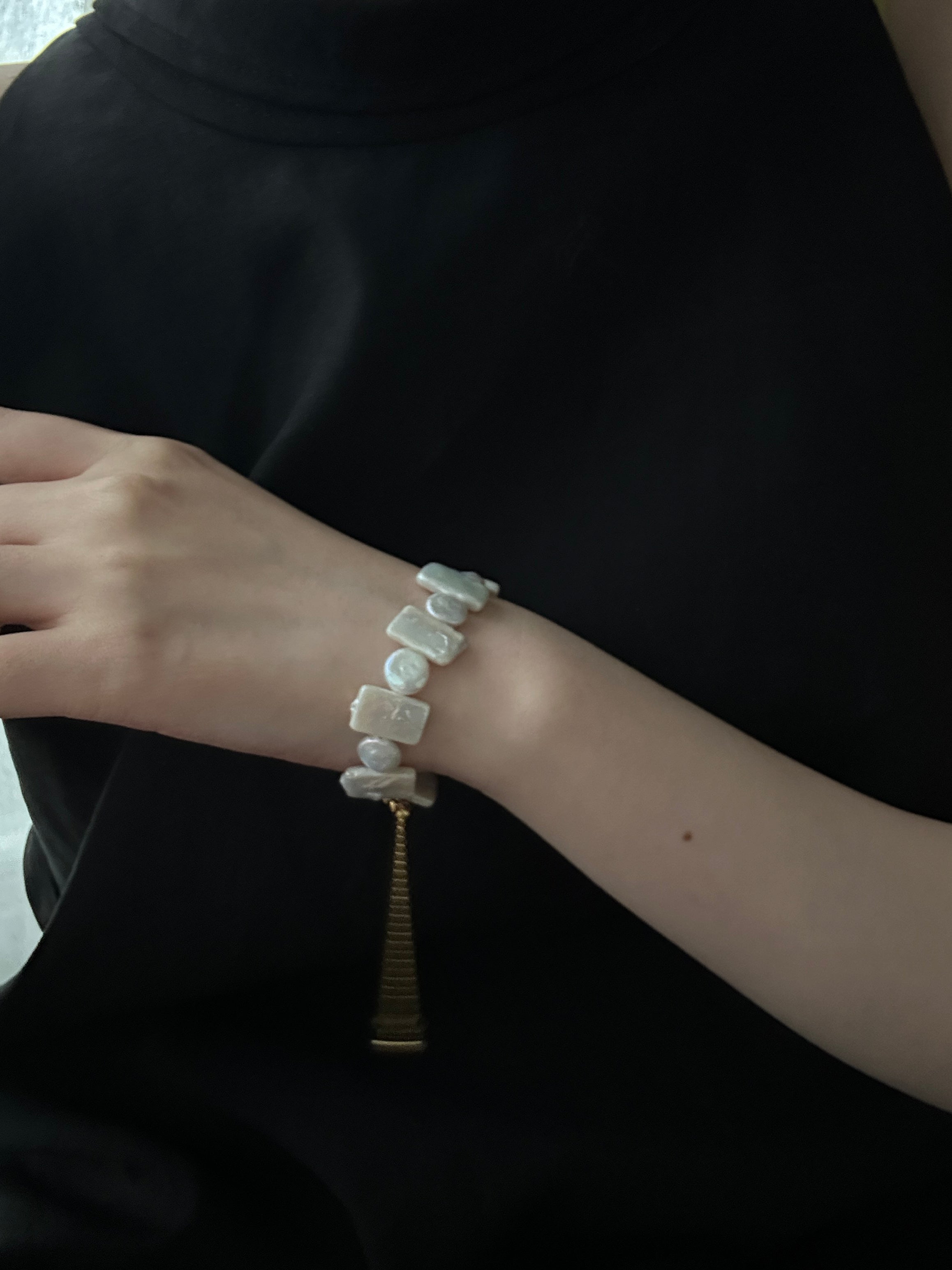 Divine Ripple®︎ Creative pearl bracelet 598