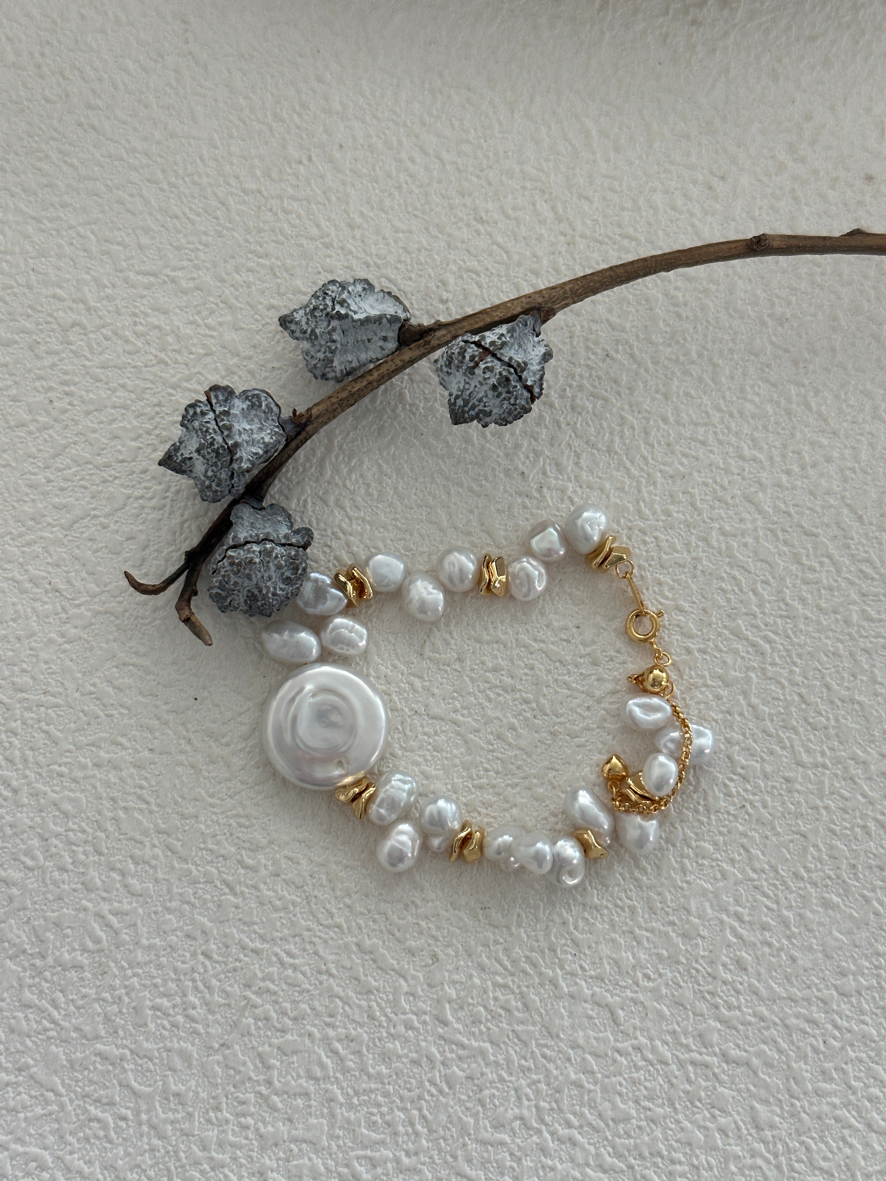 Divine Ripple®︎ Creative pearl bracelet 665